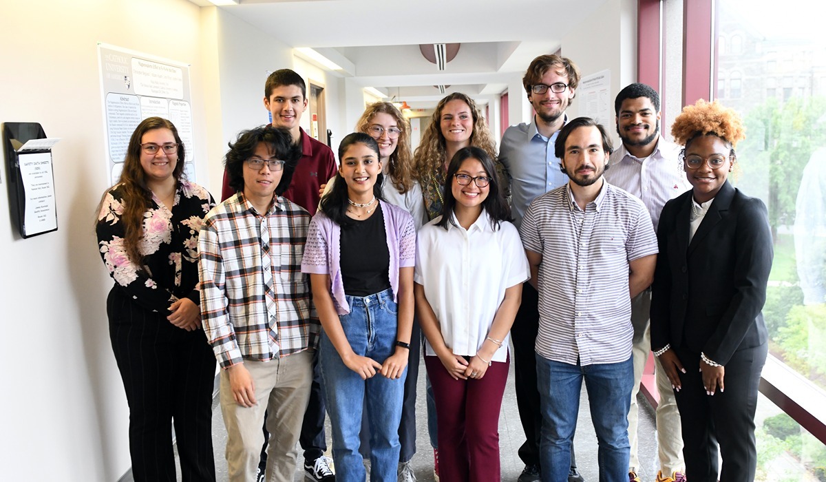 Physics Students Get Hands-on Research Experience at Summer Scholar Program